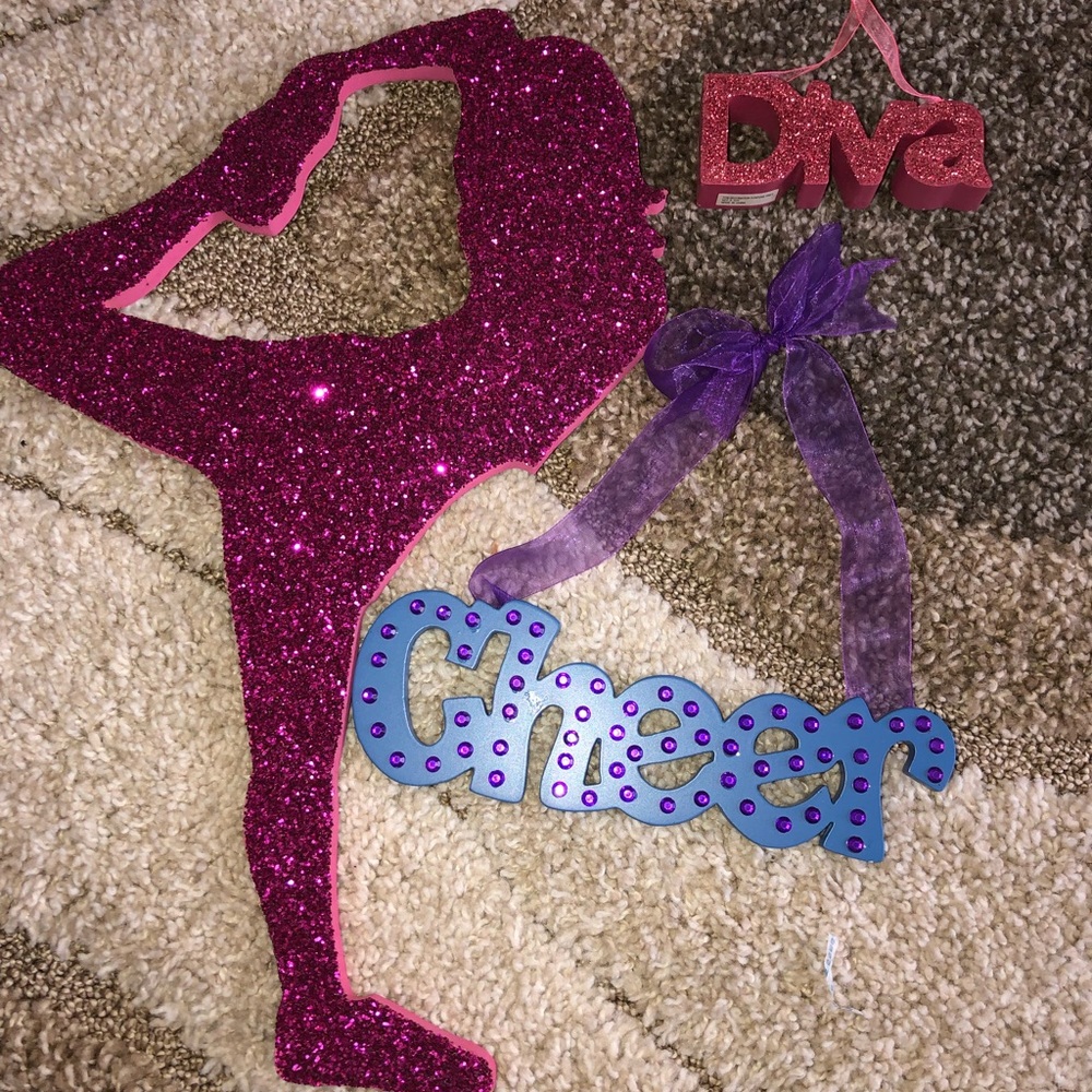 Girls wall decorations